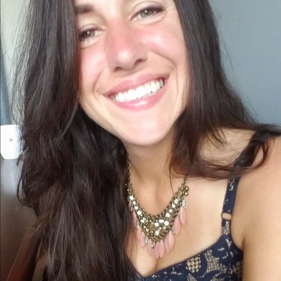 Meet your Posher, Brittany - Picture 2 of 2